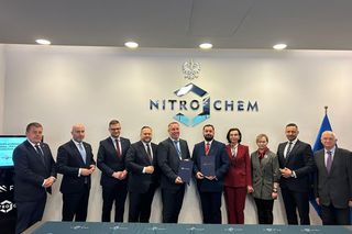 Bydgoscy studenci będą mieli praktyki w ważnej firmie zbrojeniowej. Nitro-Chem współpracuje z Politechniką Bydgoską