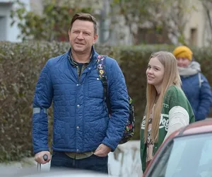 Pierwsza miłość, odcinek 3571: Spisek Julki i Michała wymknie się spod kontroli. Marysia postanowi uciec z Wenerskim! - ZDJĘCIA 