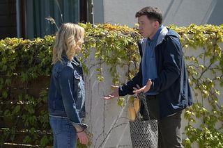 Pierwsza miłość, odcinek 4055. Kaja (Elżbieta Trzaskoś), Alan (Alan Andersz)