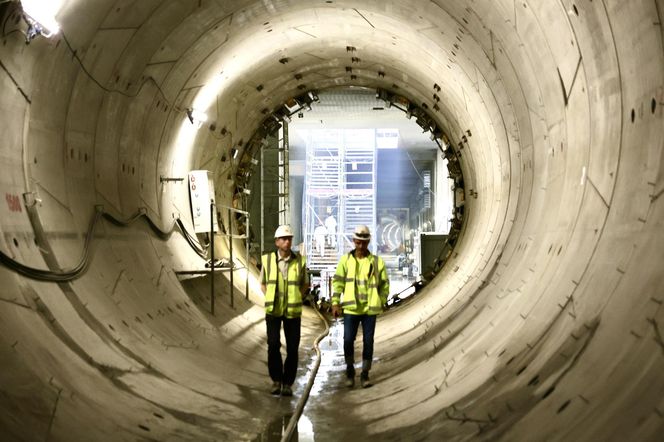 Ekipa „Super Expresu” na budowie ostatniego odcinka linii metra M2. Pod Bemowem praca wre