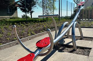 Mieszkańcy Podgórza zyskali nowe miejsce do zabawy i odpoczynku. Ogromny plac zabaw i nowoczesna siłownia plenerowa