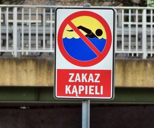 Zakaz kąpieli znak