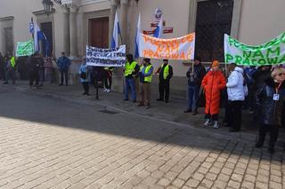Kraków. Protest przeciwko zarządzeniom władz miasta, które chcą zmienić plan dla Rybitw