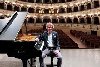 Rosyjski pianista zagra w Warszawie w przeddzień rocznicy wybuchu wojny w Ukrainie. Wstyd i hańba!