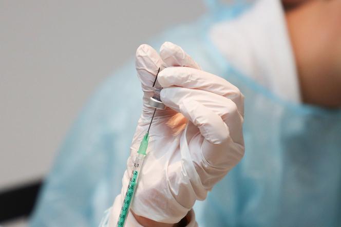 Dializowani pacjenci w pierwszym etapie szczepień przeciw Covid-19