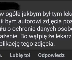 Ktoś udostępnił zdjęcie śpiącego lekarza. Internauci są wściekli. Trochę empatii