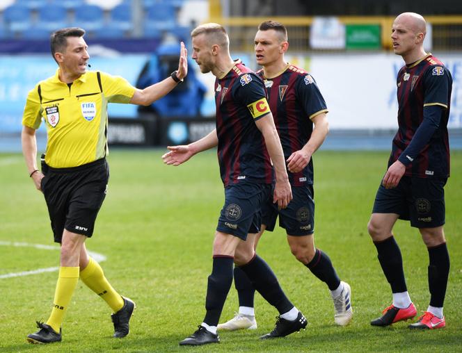 Stal Mielec - Pogoń Szczecin 1:0 po golu Marcina Flisa w 22. minucie