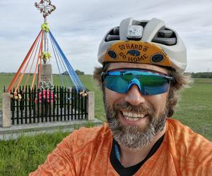 Kamil Lemieszewski: Znany aktor pedałował w majówkę ponad 300 km, żeby pomóc dzieciakom!