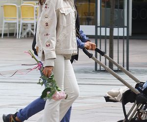 Karolina Gilon i syn. Ma kilka tygodni i juz jest gwiazdą