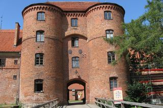 Niesamowite miasteczko nad Zalewem Wiślanym. Historia i magia w jednym miejscu