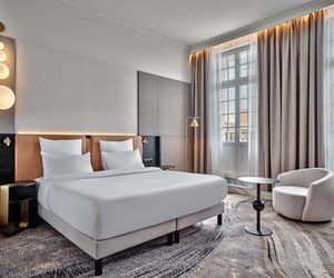 Movenpick Grand Hotel