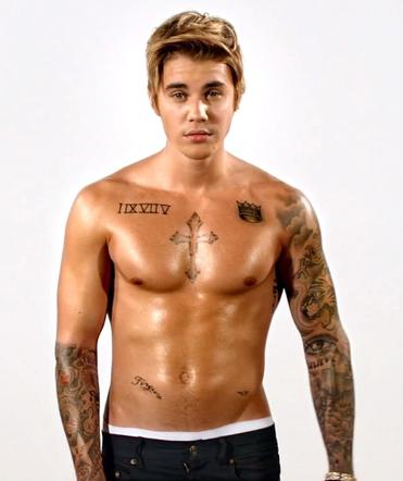 Justin Bieber bez koszulki #1