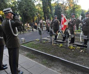 Apel Pamięci przed Pomnikiem Poległych w 1920 r. 