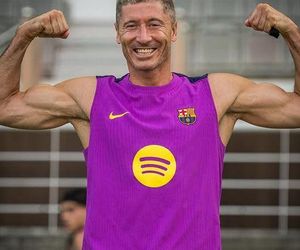 Robert Lewandowski i Lamine Yamal