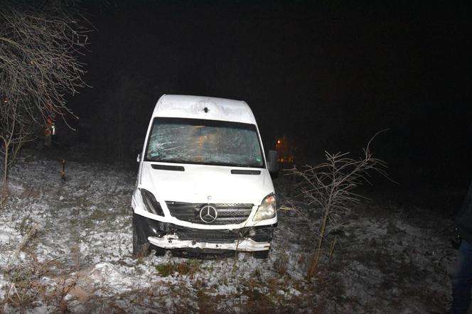 Mercedes siał na drodze spustoszenie