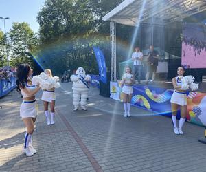 Kilometry Pomocy Michelin 2024. Sportowe emocje na plaży miejskiej w Olsztynie. Zobacz zdjęcia!