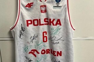 Piękny gest koszykarza Śląska Wrocław z okazji WOŚP-u! Zdobądź koszulkę z podpisami polskich kadrowiczów