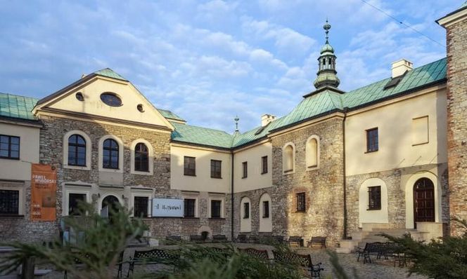 To najdziwniejszy zamek w woj. śląskim według AI. Jest w Sosnowcu