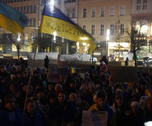 Manifestacja w trzecią rocznicę wybuchu wojny w Ukrainie