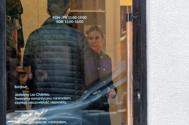 Pierwsza dama w eleganckim butiku