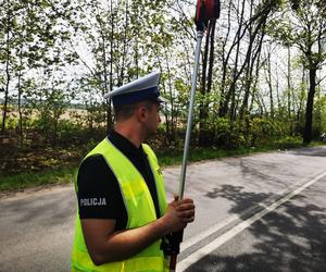 Koszmarny wypadek w Wyrach. Zginął młody kierowca