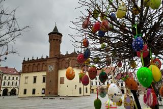 W mieście już świątecznie! Wielkanocny desant pisanek w Tarnowie [WIDEO, ZDJĘCIA]. 
