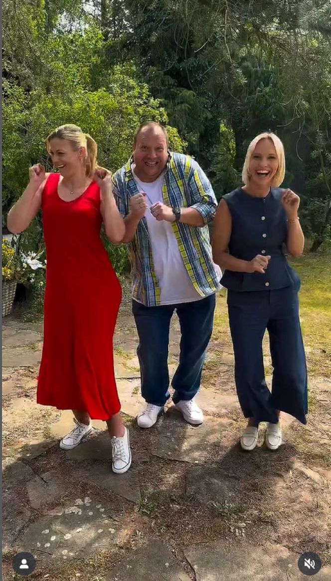 M jak miłość nowy sezon. Dorota (Iwona Rejzner), Jagoda (Katarzyna Kołeczek), Tadeusz (Bartłomiej Nowosielski) na planie