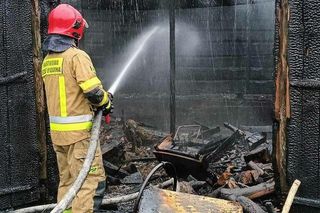 Tragiczny pożar we wsi Nowodziel. Nie żyje znany koszykarz