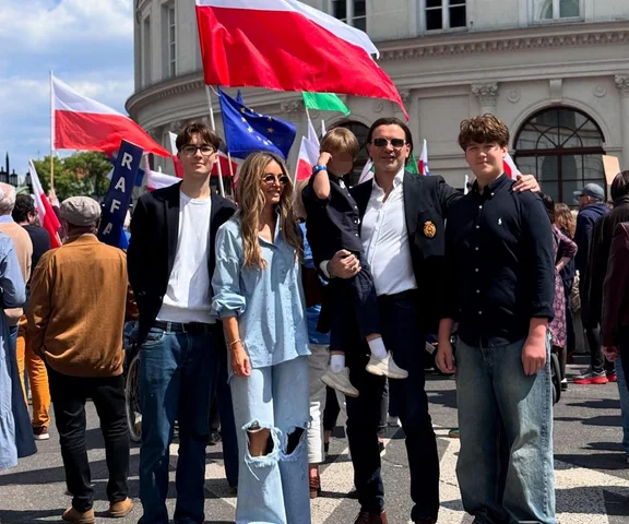 Tłum gwiazd na Wielkim Marszu Patriotów. Sprawdźcie, kto się pojawił!