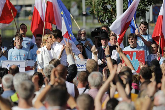 Rafał Trzaskowski w Katowicach chwalił Ślązaków. Złożył też kolejną wyborczą obietnicę