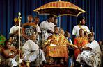 Omenaa Mensah związana z królem Ghany Otumfuo Osei Tutu II 