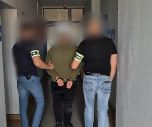Nawet 30 lat za napad z nożem na monopolowy w Iławie