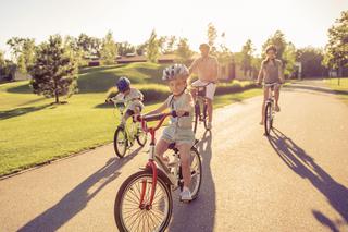 Jak jeździć z dzieckiem na rowerze? Przepisy ruchu drogowego
