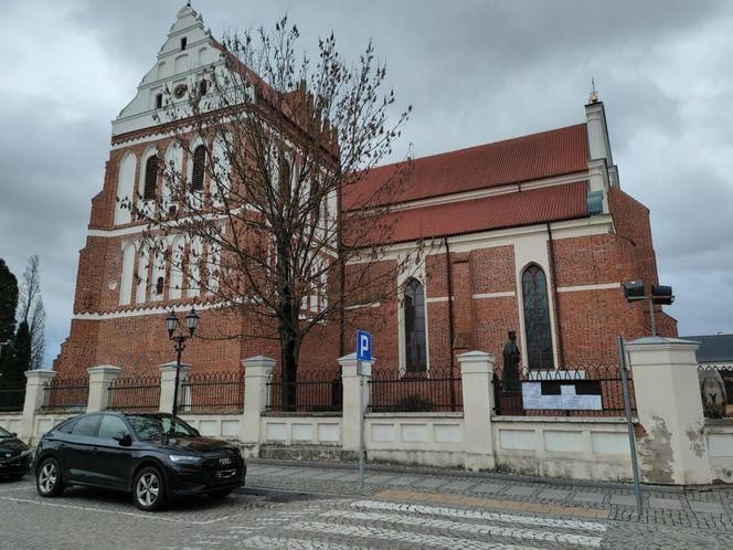 m. Łomża - przeciętne miesięczne wynagrodzenie: 8893,73 zł brutto