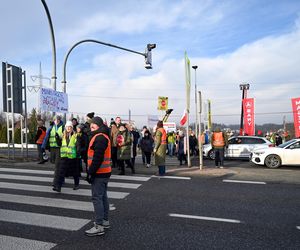 Protest na zakopiance w Gaju