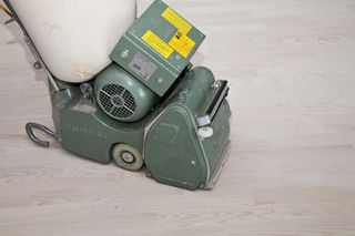 Olejowane podłogi są trwałe i piękne. Olejowanie podłogi - od surowej deski po efekt końcowy