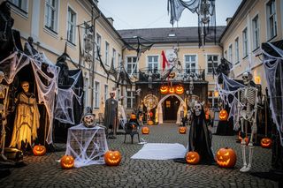 Wólczańska 7 ponownie. Czy to faktycznie najstraszniejsze podwórko w Łodzi?