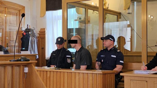Zabójstwo na ul. Czudeckiej w Rzeszowie. Arkadiusz M. usłyszał wyrok [GALERIA]