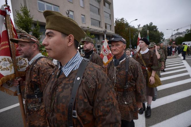 W sobotę przeszedł Marsz Pamięci. Uczestnicy upamiętnili ofiary zbrodni na Woli