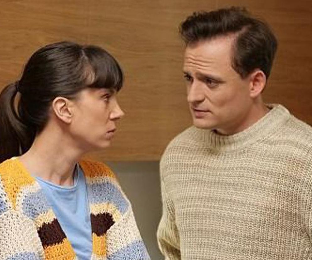 Pierwsza miłość, odcinek 3810: Maurycy (Dawid Dziarkowski), Lucynka (Delfina Wilkońska)