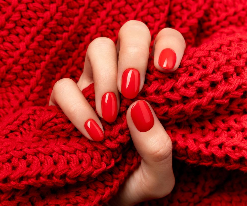 Lista zakazanych kolorów paznokci dla kobiet po 40-tce