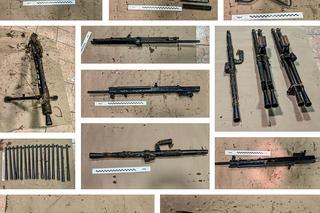 Mnóstwo nielegalnej broni w lesie. Warta jest kilkadziesiąt tysięcy! [ZDJĘCIA]