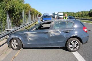Dachowanie BMW na autostradzie A4