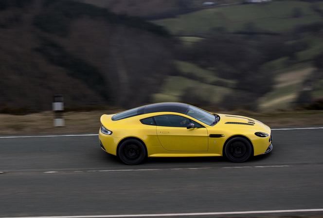 Aston Martin V12 Vantage S