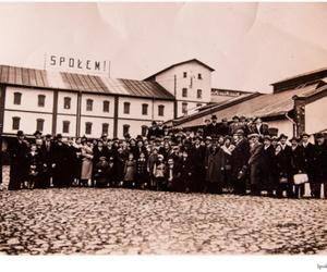 Jedno z pierwszych zdjęć Społem Kielce - z 1920 roku