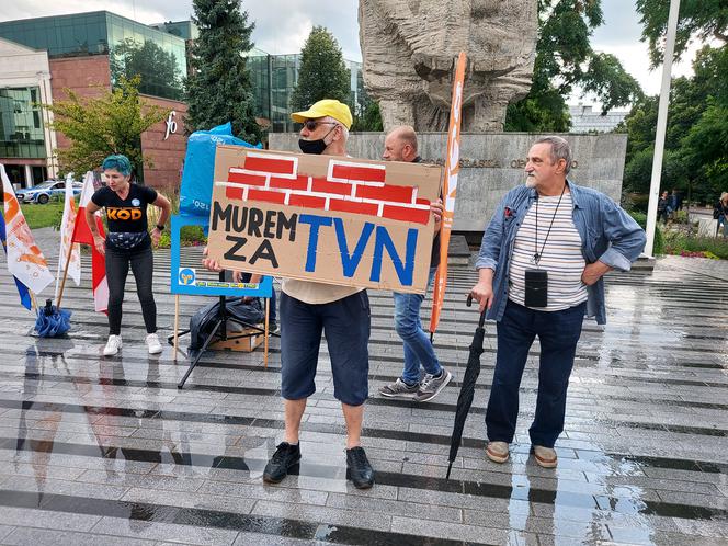 Opole przeciwko "lex TVN". Protest na pl. Wolności [10.08.21 r.]