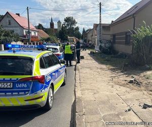 Szaleniec za kierownicą na Dolnym Śląsku. Ucieczka przed policją zakończona dachowaniem