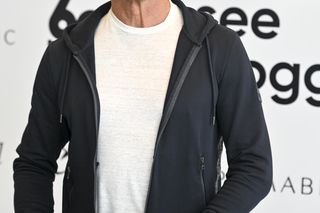 62-letni Cezary Pazura pręży nagą klatę na wczasach w Tajlandii