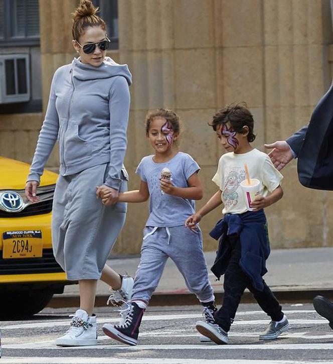 Jennifer Lopez i jej dzieci bliźniaki