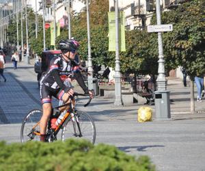 Złota polska jesień w Kielcach. Pogoda dopisuje spacerującym